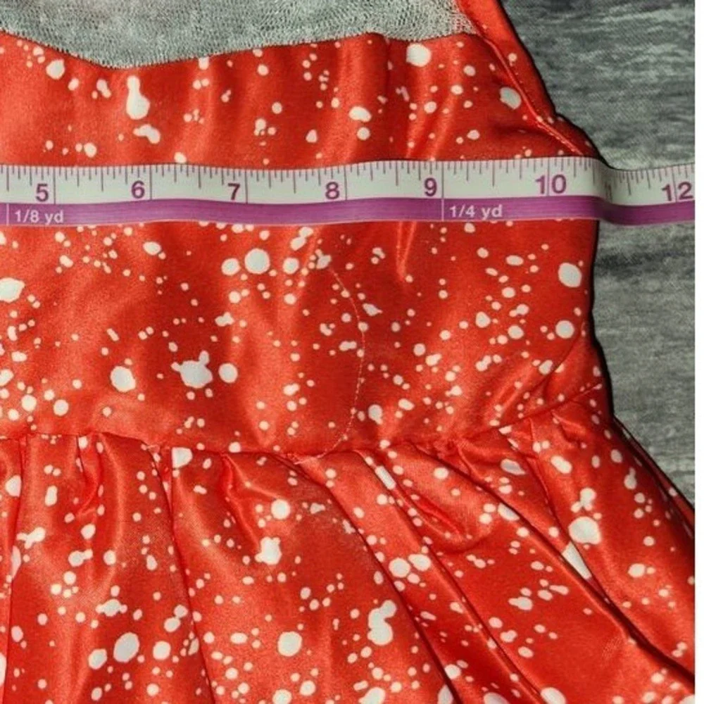 Unbranded look adds tights